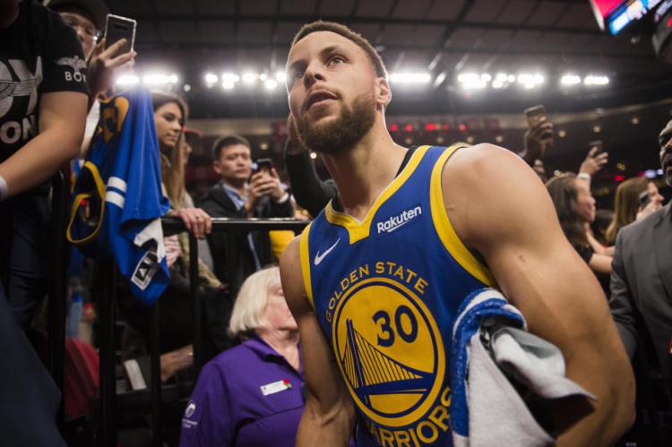 维罗纳vs亚特兰大：焦瓦内、贝拉-科沙首发，卢克曼、德凯特拉雷出战（维罗纳对阵亚特兰大：焦瓦内、贝拉-科沙先发，卢克曼与德凯特拉雷登场）