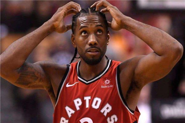 安德森：世界杯潜在首发？我只专注于踢好当下的每场比赛（安德森回应世界杯首发话题：专注当下每一战）