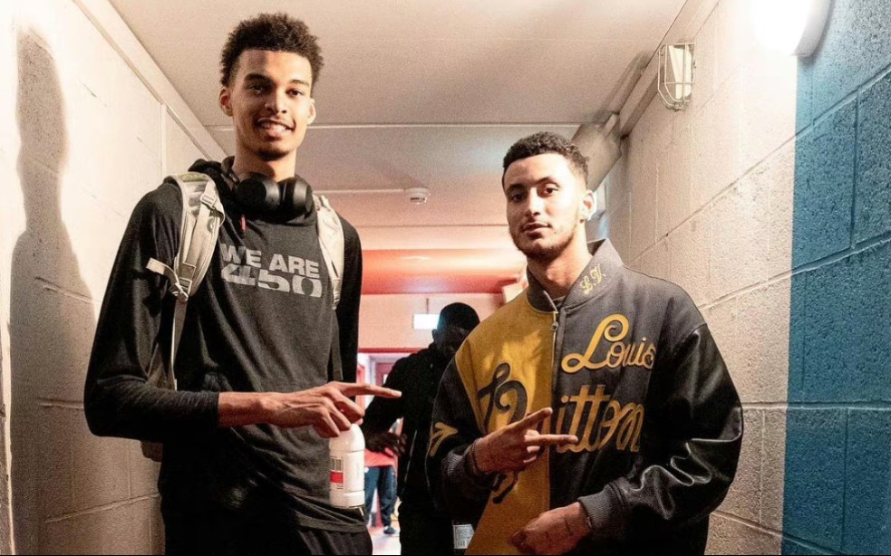 里程碑！米切尔生涯三分命中总数达到1700个（米切尔命中生涯第1700记三分，达成里程碑）