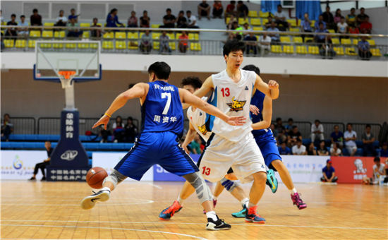 湖人替补球员发挥出色，贡献关键数据（湖人替补群爆发，献上关键数据）