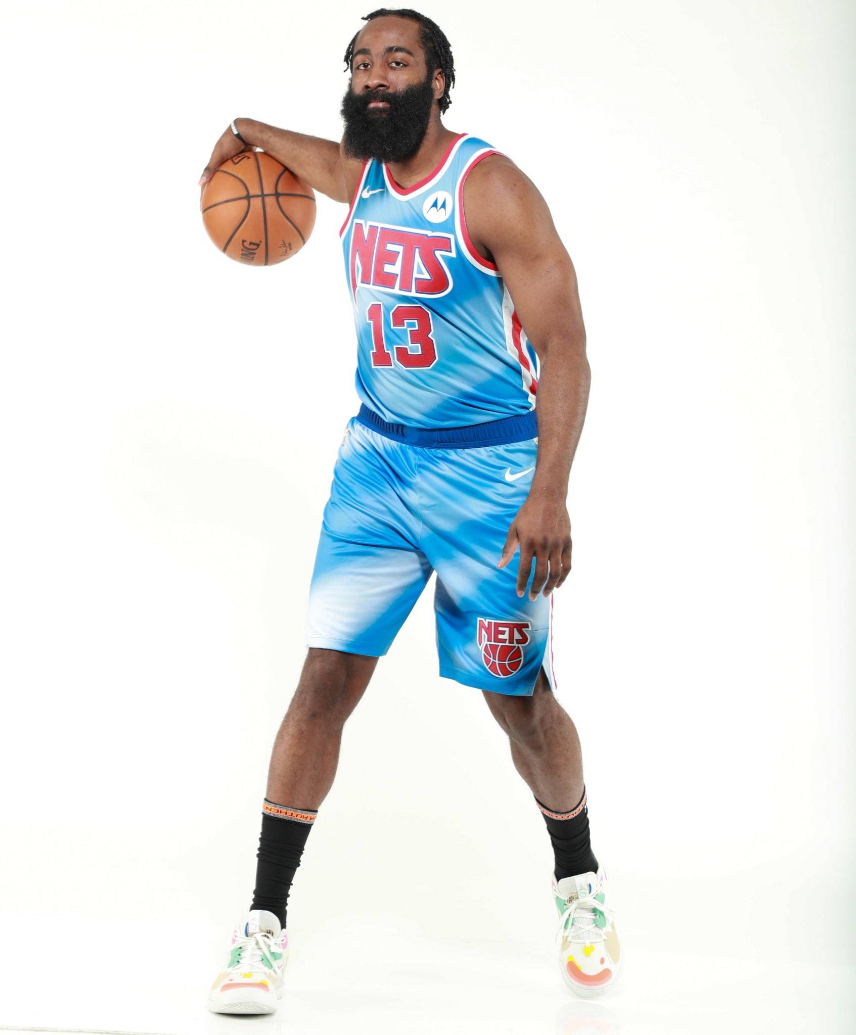 辽宁男篮王哲林关键得分带队胜（王哲林关键时刻发威，助辽宁男篮取胜）